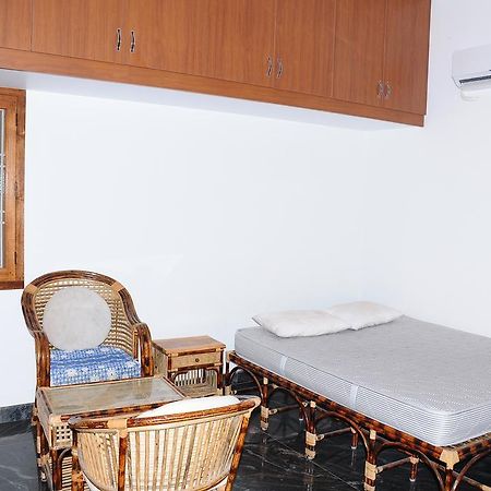 Bharathi Guest House Tiruvannāmalai Exterior photo