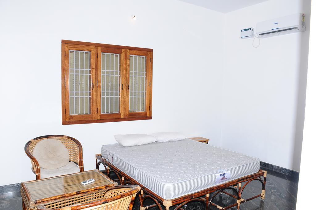Bharathi Guest House Tiruvannāmalai Exterior photo
