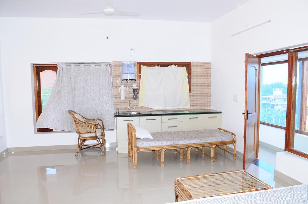 Bharathi Guest House Tiruvannāmalai Exterior photo