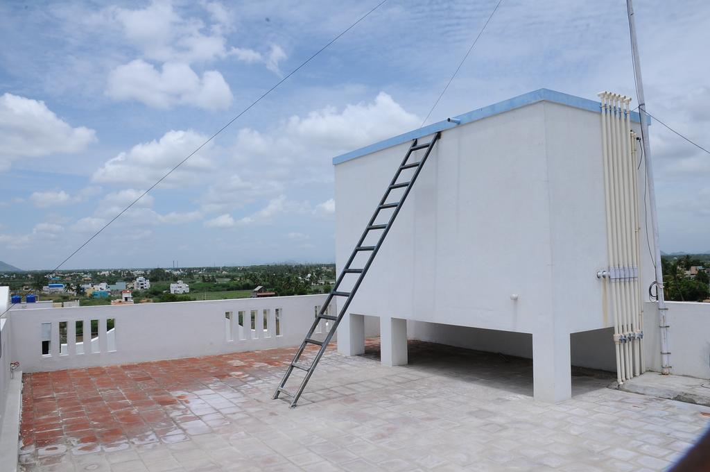 Bharathi Guest House Tiruvannāmalai Exterior photo